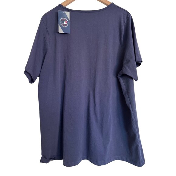 Boston Red Sox Fanatics Size 2X Womens Baseball Tee Shirt NWT - Picture 3 of 11